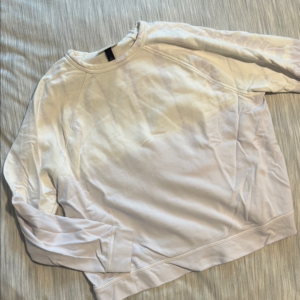 Universal Thread Cream Crewneck Top
